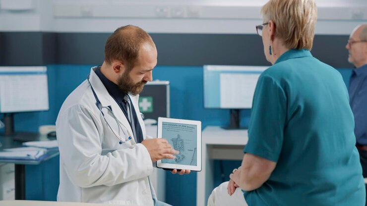Global Point of Care Molecular Diagnostics Market Size & Trends Report Segmented by Technology (PCR, Genetic Sequencing), Application (Infectious Diseases, Cancer, Hematology), End-user (Hospitals, Diagnostic Centers, Home Care) & Regional Forecast to 2030