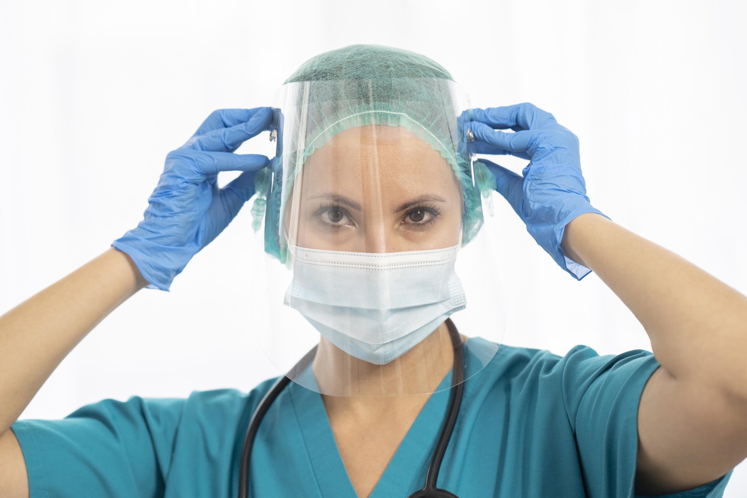 Global Surgical Helmet Market Size & Trends Report Segmented by Product (Helmet Systems, Hoods, Togas & Consumables), End User (Hospitals, ASCs, Specialty Centers), Distribution Channel (Online, Offline), & Regional Forecast to 2031
